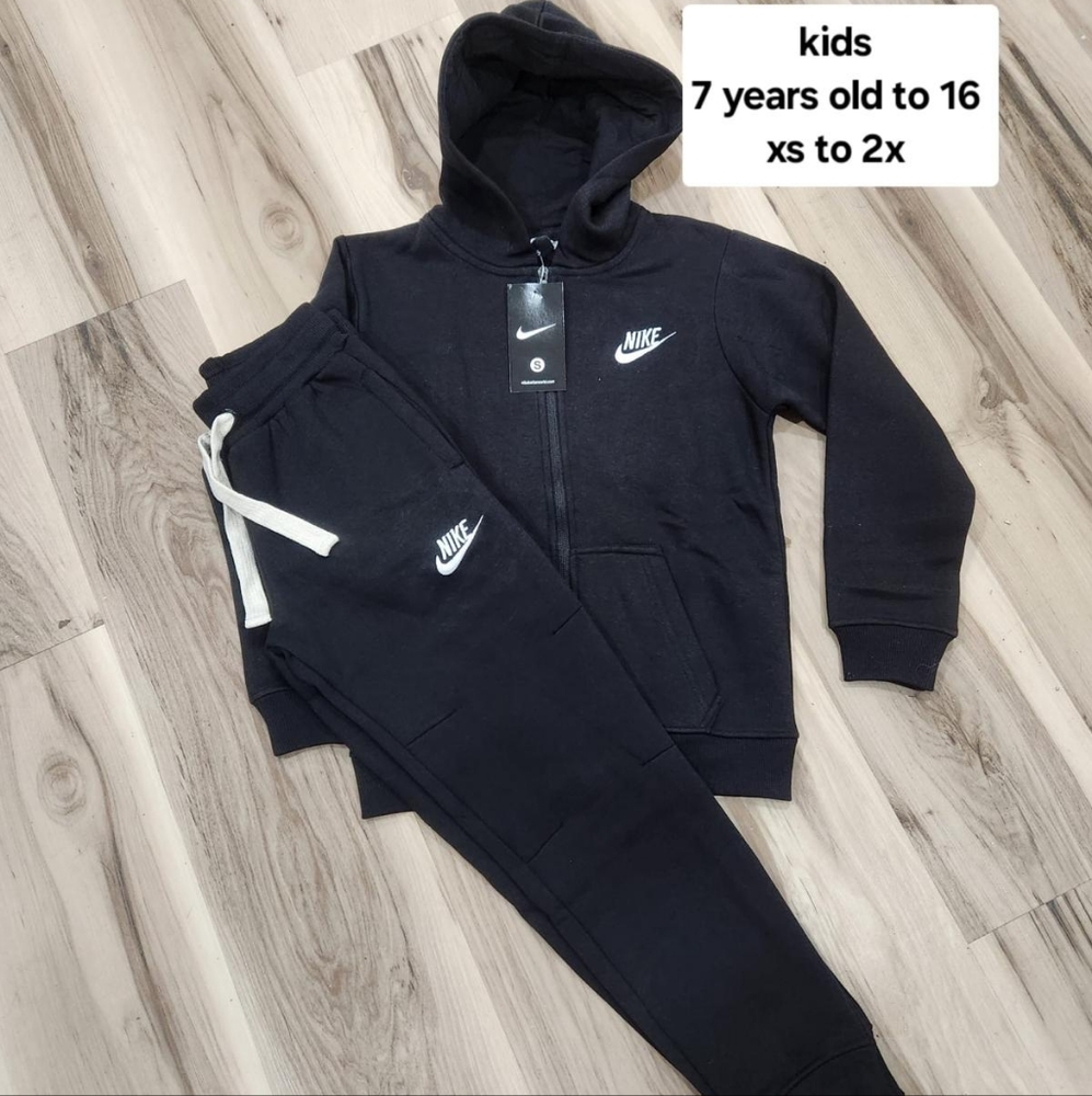 New Boys Nike fleece Jogger SweatSuit Size 15-16